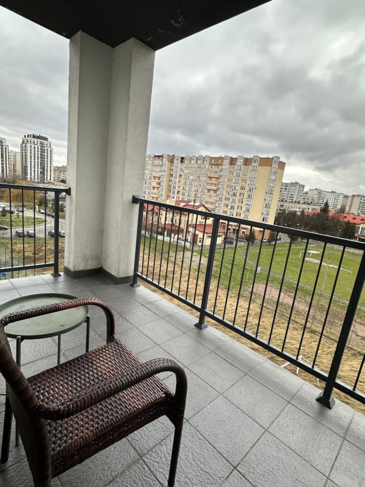 Avalon On Lypynskogo Street Apartman Lviv Kültér fotó